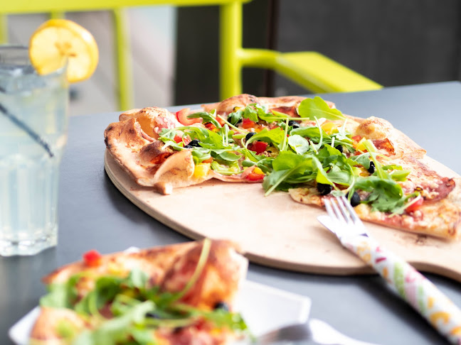 Comentarii opinii despre Leo Horn (Coffeeshop, Café, Bäckerei, Konditorei)