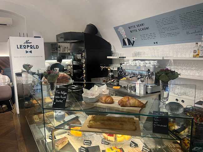 Opinii despre Herr Leopold - Neue Wiener Kaffeehauskultur în Salzburg - Gastronomie und Hotellerie