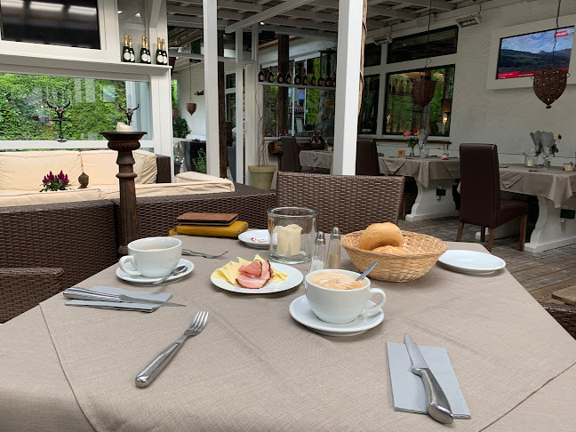 Opinii despre Asado's Steakhouse, Bar & Lounge în Kirchberg in Tirol - Gastronomie und Hotellerie