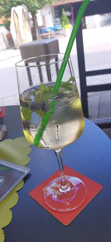 Comentarii opinii despre Kreuzer Martin OHG Bäckerei u Cafe