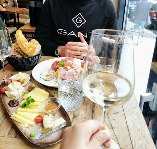 Leo HILLINGER Wineshop & Bar Wollzeile - Wien