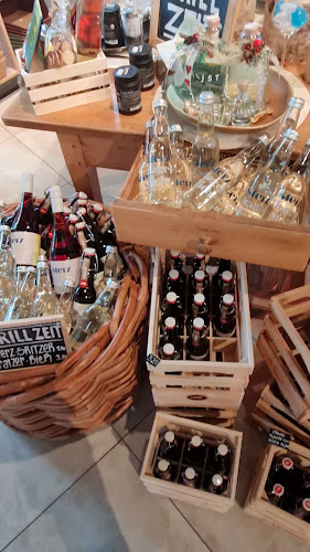 zum „STERZ" Bauernladen/Lokal