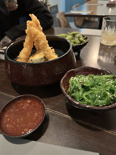 Comentarii opinii despre Yido