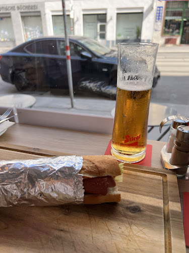 Opinii despre Moment Cafe and Restaurant în Wien - Gastronomie und Hotellerie