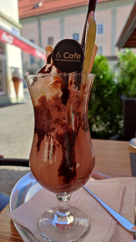 Comentarii opinii despre Cafe Heiligengeistplatz