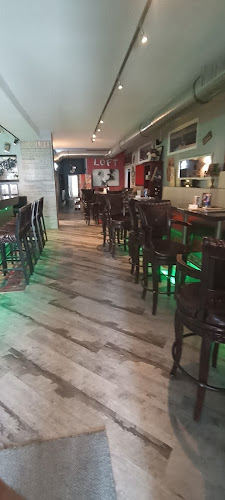 Plaza Café & Bar - Gastronomie und Hotellerie