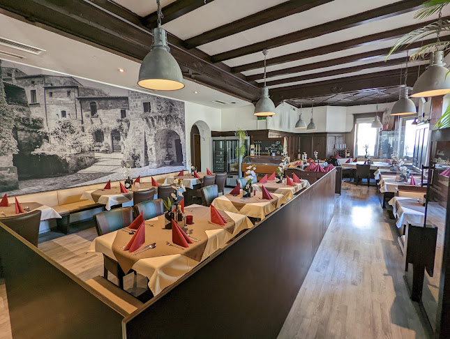 Opinii despre Das Monaco's - Genussrestaurant Pizzeria în Innsbruck - Gastronomie und Hotellerie