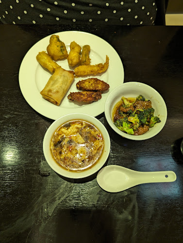 Comentarii opinii despre Hong Kong Garden