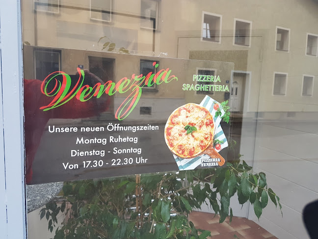 Cafe-Pizzeria Venezia - Gastronomie und Hotellerie