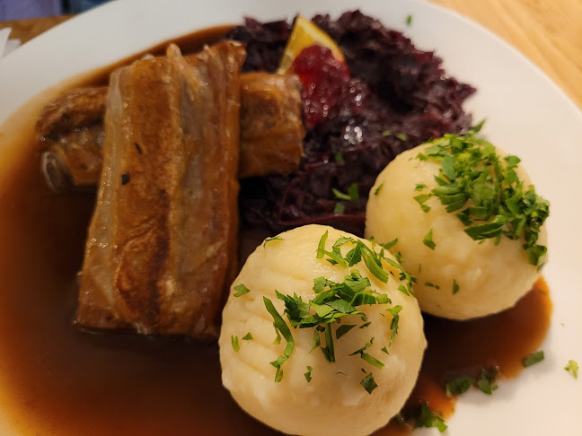 Velani - Gastronomie und Hotellerie