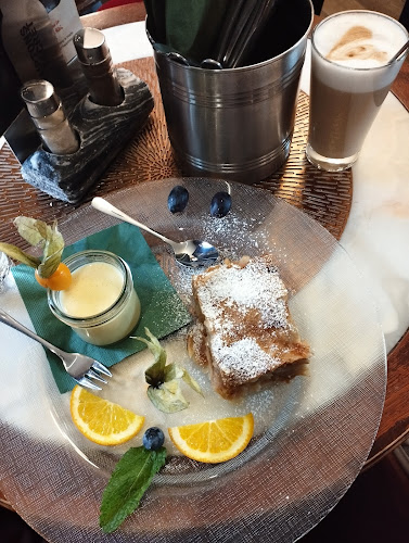 Opinii despre Cafe am Kai - Daniela's LEIZ GmbH în Salzburg - Gastronomie und Hotellerie