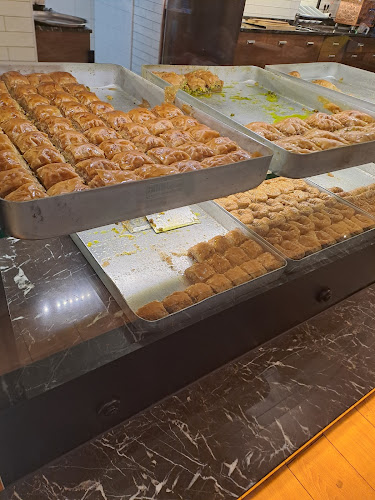 Opinii despre Aydin Bäckerei în Innsbruck - Gastronomie und Hotellerie