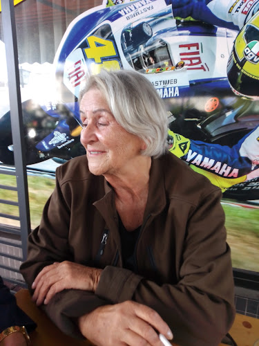 Opinii despre Cafe Rendezvous în Traun - Gastronomie und Hotellerie