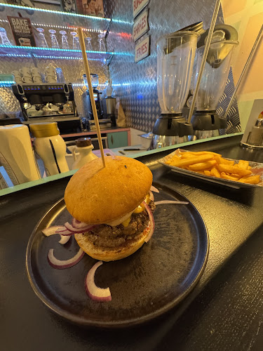 Opinii despre Fransy American Diner Zeltweg în Zeltweg - Gastronomie und Hotellerie