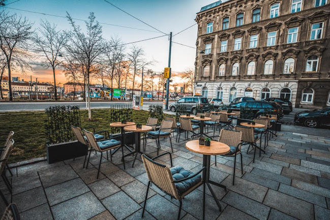 Comentarii opinii despre DISTRICT