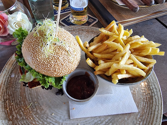 zum „STERZ" Bauernladen/Lokal - Gastronomie und Hotellerie