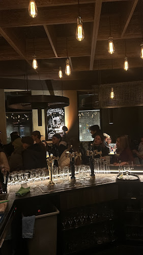 Cafe Bar Mainstreet - Gastronomie und Hotellerie