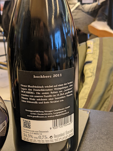 WEIN & CO Salzburg Platzl – Weinbar & Shop - Salzburg