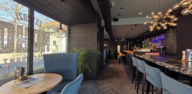 ROKO Restaurant - Gastronomie und Hotellerie