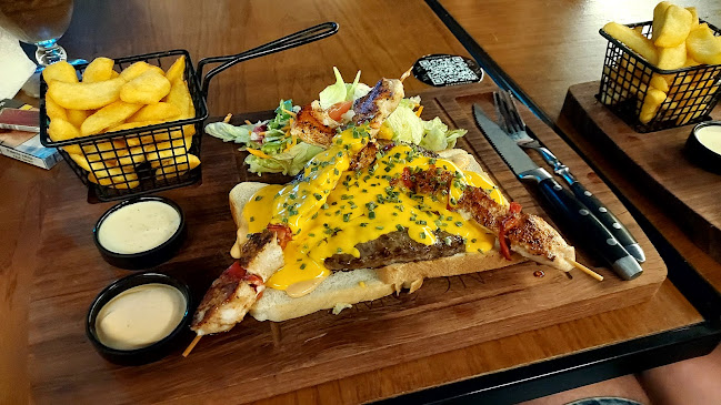 Comentarii opinii despre Moon Wels