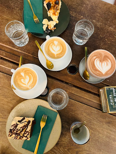 Comentarii opinii despre Hildebrandt Café