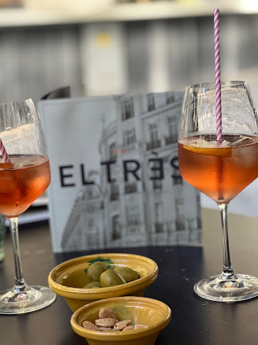 Comentarii opinii despre El Très