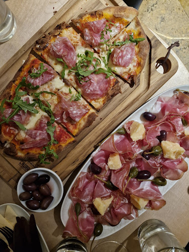 Südtiroler Pl. 5, 8020 Graz