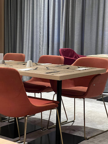 Garden Grille & Bar Restaurant.