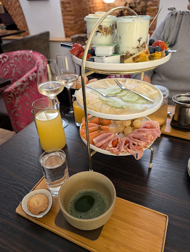 Teesalon Madame Wu - Gastronomie und Hotellerie