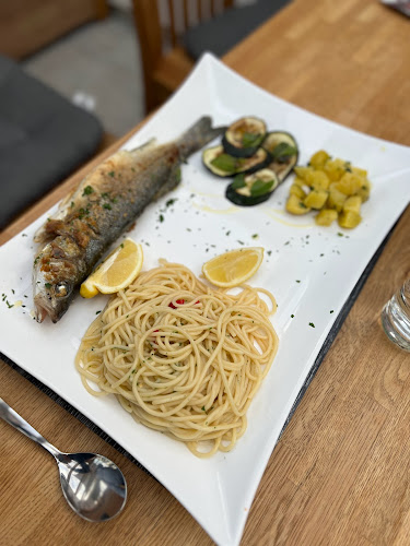 Opinii despre Pomodoro e Basilico Pizzeria în Liesingtal - Gastronomie und Hotellerie