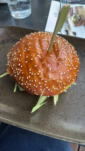 Opinii despre Mama & der Bulle în Wien - Gastronomie und Hotellerie