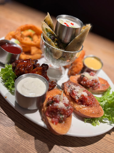 Hard Rock Cafe - Gastronomie und Hotellerie