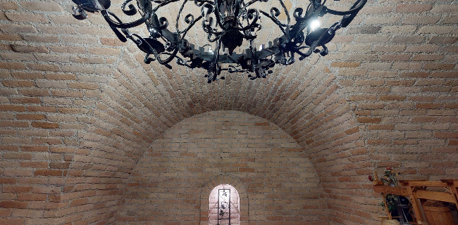 Opinii despre Weingut Hirschbüchler - Heuriger Gästezimmer în Wolkersdorf im Weinviertel - Gastronomie und Hotellerie