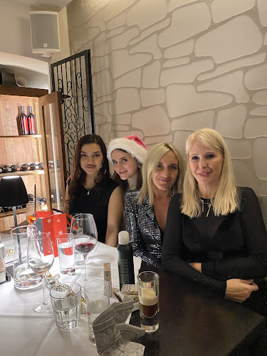 Opinii despre Princs Restaurant & Bar în Innere Stadt - Gastronomie und Hotellerie