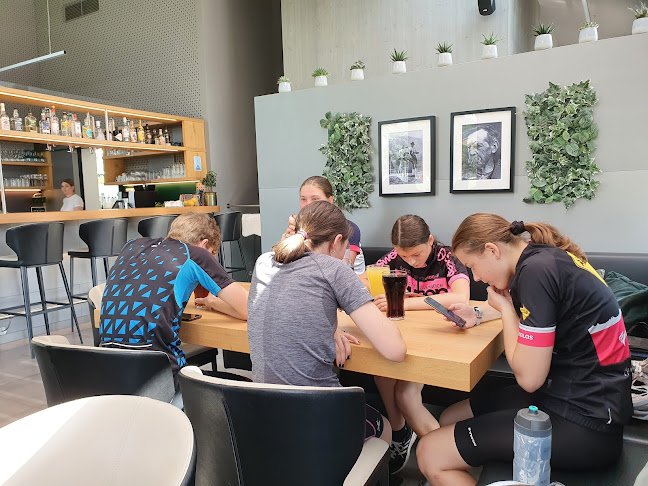 Comentarii opinii despre Birnhorn Restaurant & Bar