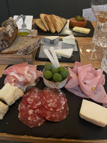 WEIN & CO Wien Schottentor – Weinbar & Shop - Wien