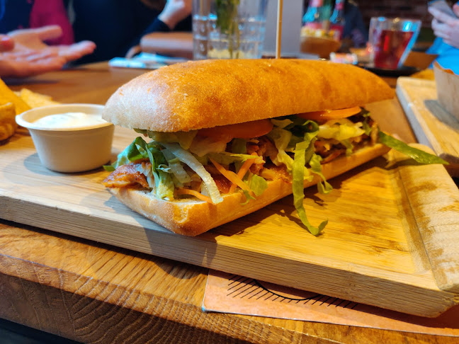 Comentarii opinii despre D••Werk