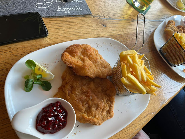 Opinii despre Fliegerstüberl St. Johann in Tirol în St. Johann in Tirol - Gastronomie und Hotellerie