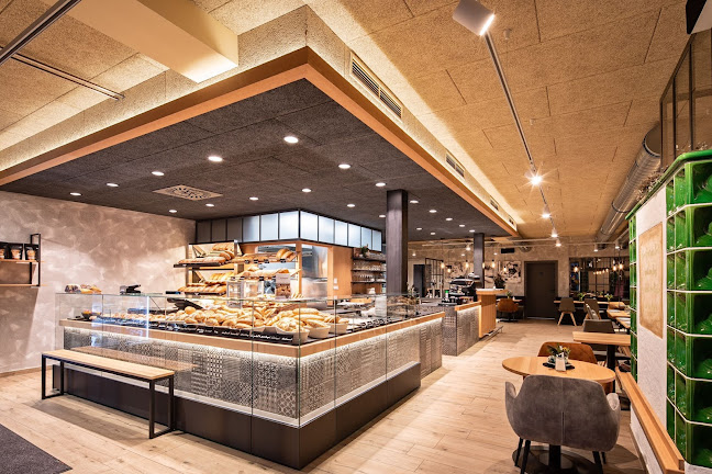 Holzinger Meisterbäckerei Kaffeehaus