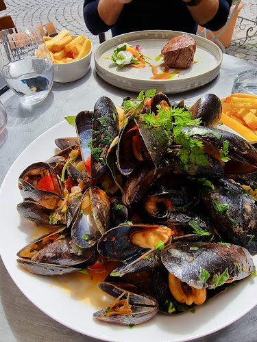 Opinii despre Petrus Café Brasserie în Bregenz - Gastronomie und Hotellerie