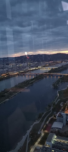 DC Tower 1, Donau-City-Straße 7, 1220 Wien