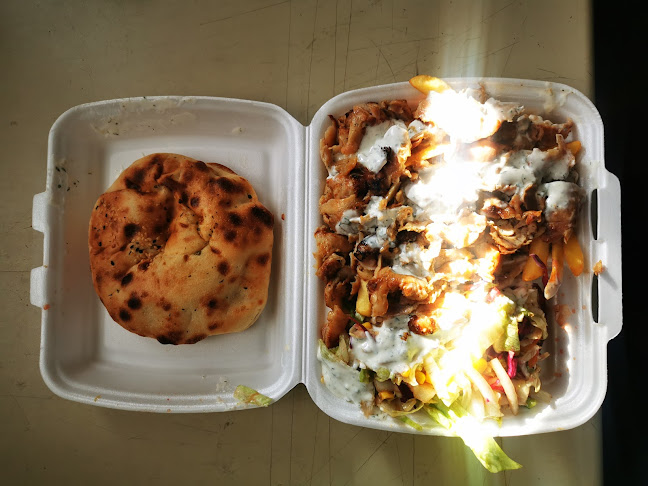 Comentarii opinii despre Musti's Imbiss Kebap und Pizza