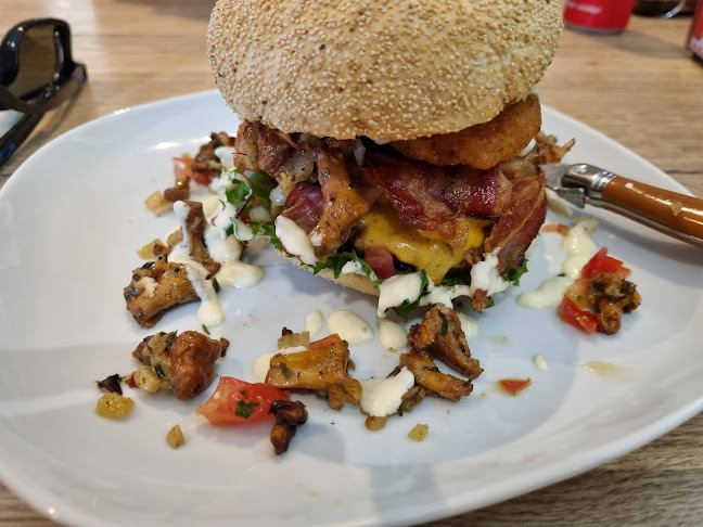 K-essen Tiroler Diner - Gastronomie und Hotellerie