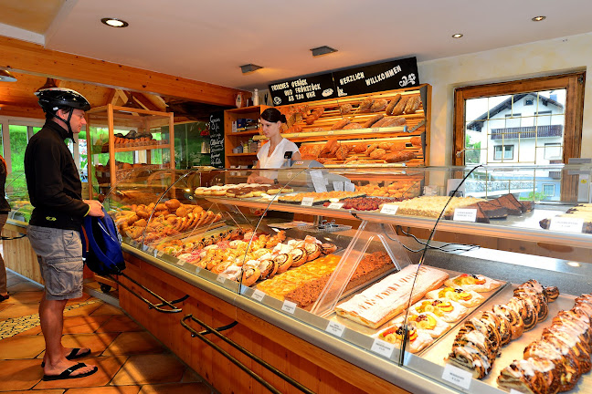 Bäckerei - Café - Konditorei - Pizzeria - Holzer