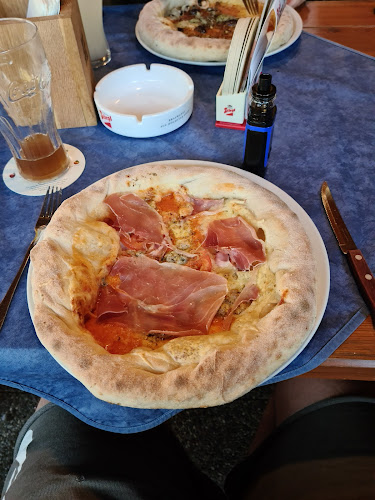 Pizzeria Sigis Pub - Gastronomie und Hotellerie