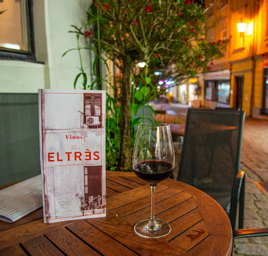 Comentarii opinii despre El Très