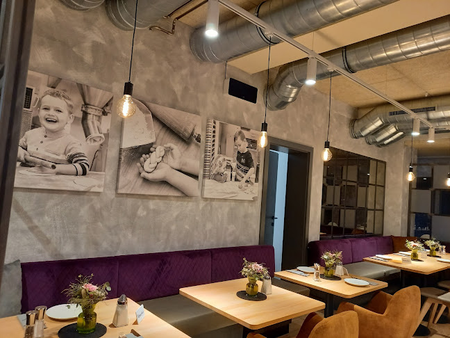 Holzinger Meisterbäckerei Kaffeehaus - Frankenmarkt