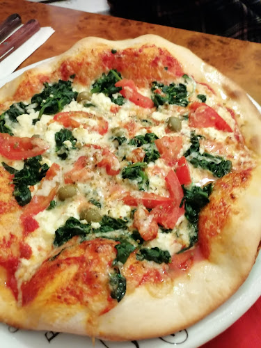 Opinii despre Dorfer Restaurant ~ Pizzeria în Uttendorf - Gastronomie und Hotellerie