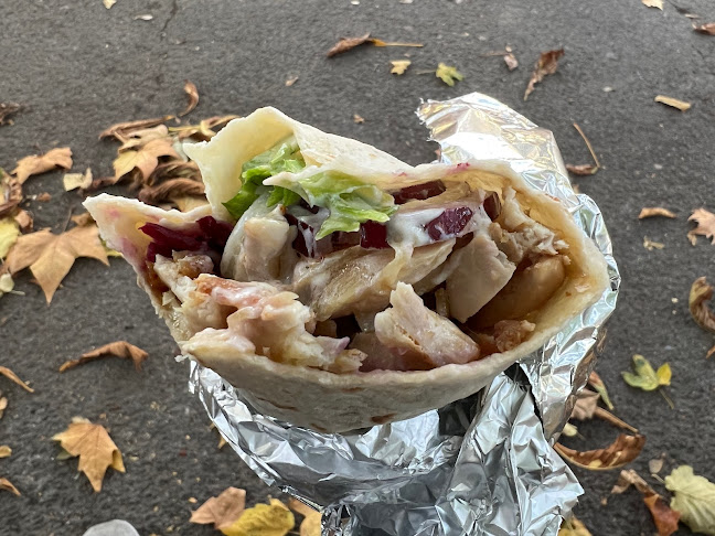 Comentarii opinii despre Berfin Geflügel und Kebab Imbiss