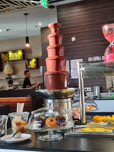 SCS Shopping City Süd, Triester Str., 2334 Vösendorf